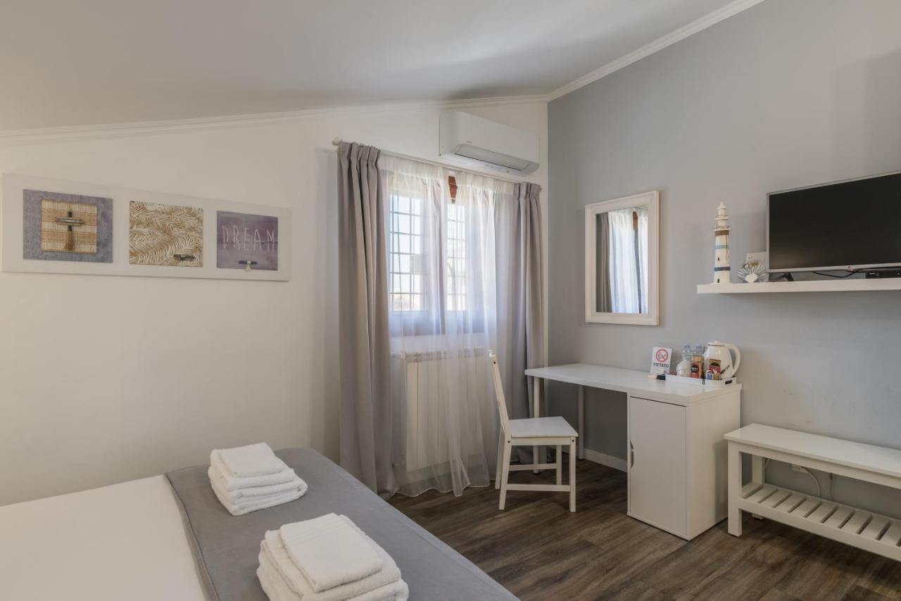 B&B L'Ulivo Fiumicino Luaran gambar
