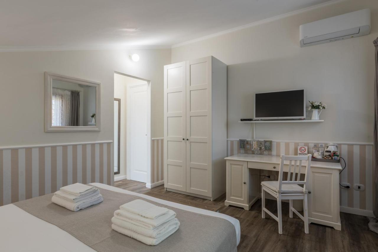 B&B L'Ulivo Fiumicino Luaran gambar